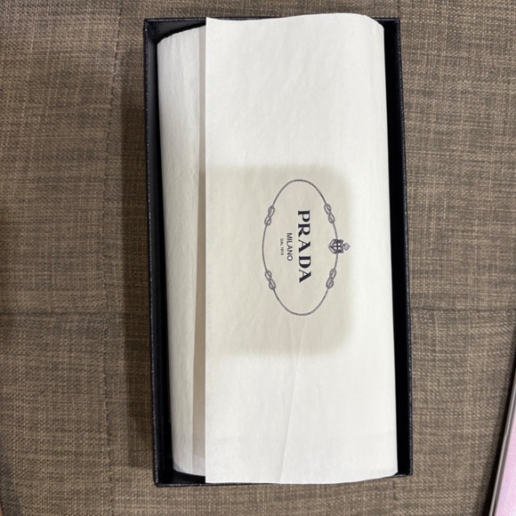 Authentic Prada Wallet - Picture 9 of 11